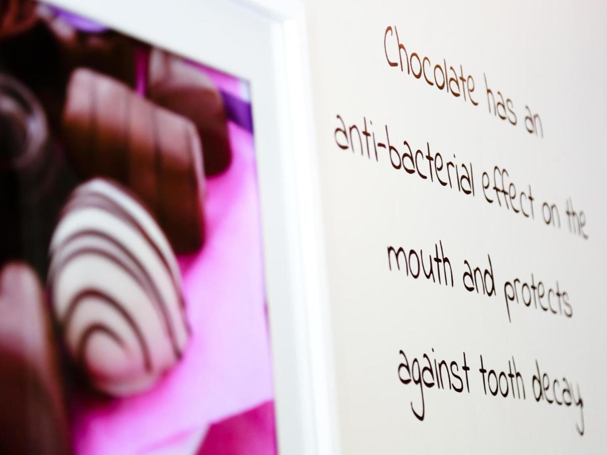 The Chocolate Box Hotel ボーンマス エクステリア 写真